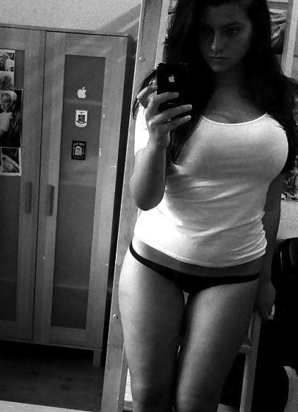 25P Slutty Italian girl with huge boobs