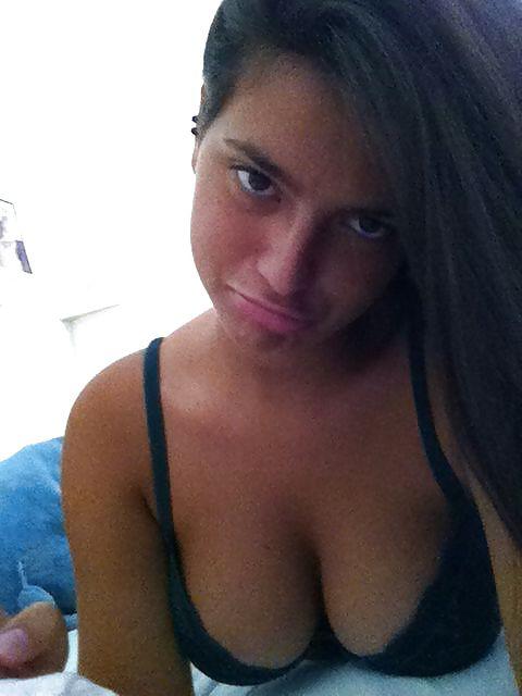 25P Slutty Italian girl with huge boobs