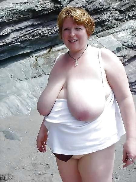 25P Big Boobs,Large Tittys.