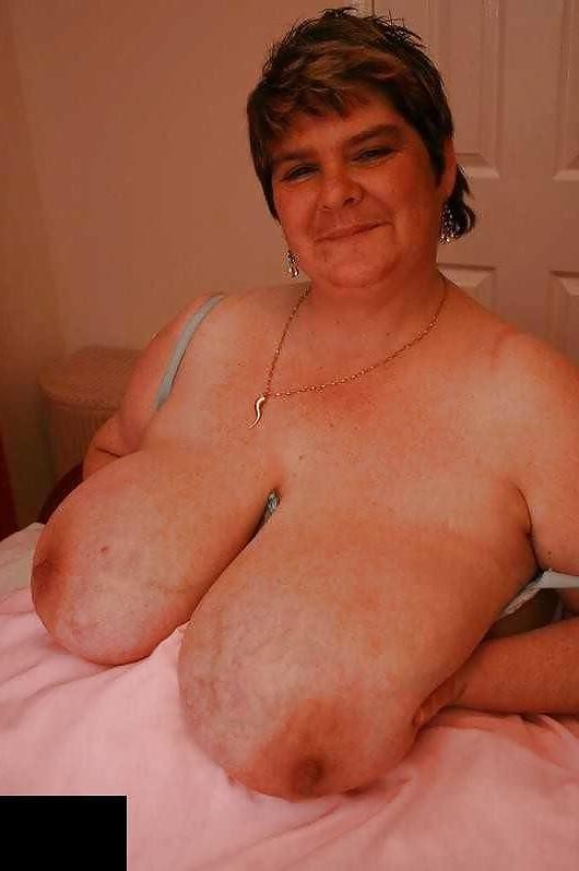 25P Big Boobs,Large Tittys.