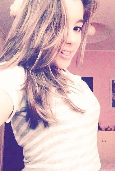 10P Ilaria F. - Sweet And Crazy Rocker Slut 