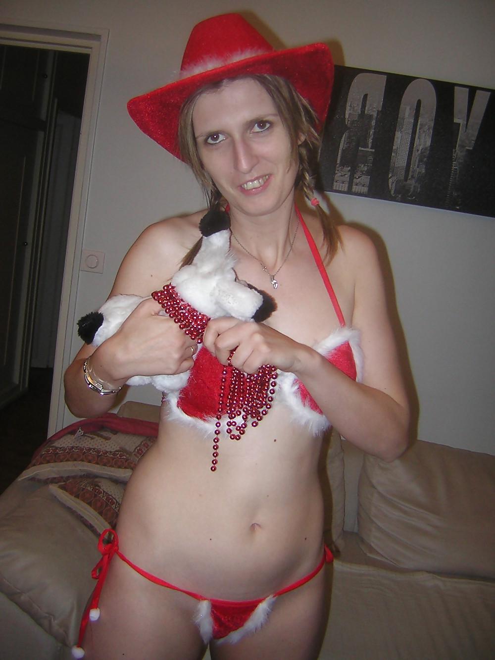 12P French amateur sexy christmas cowgirl