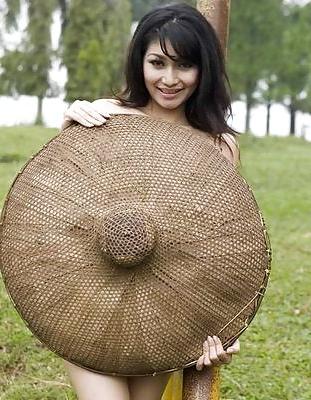 15P Indonesian Village Girl