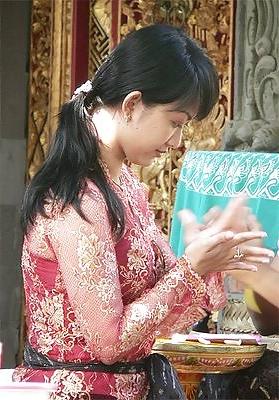 15P Indonesian Village Girl
