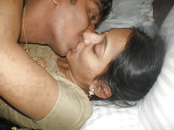25P Sexy Indian Wifes