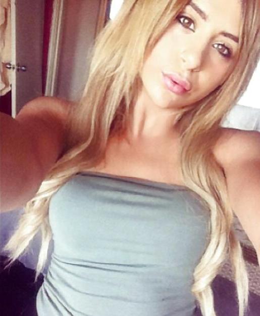 18P Beurette Shayna