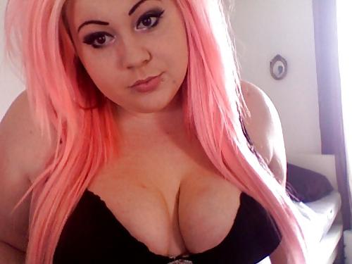 25P Chubby girls, sexy Goths and big bellies