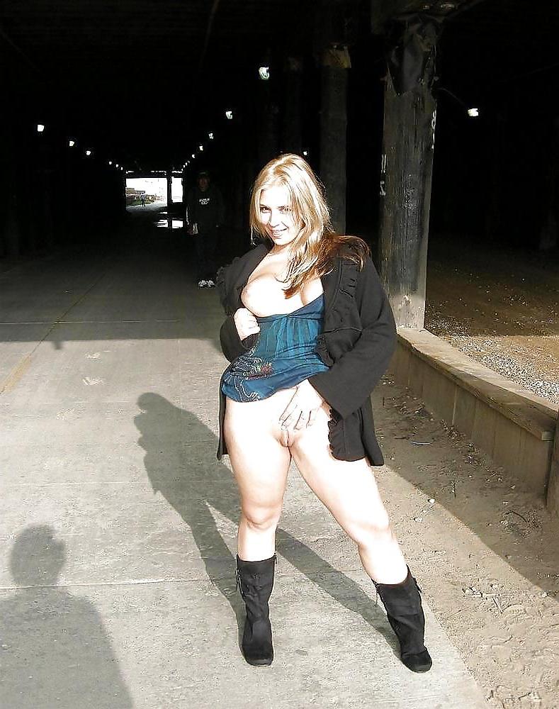 25P Strictly Lesbian. Sluts only. No cocks allowed!!! 5