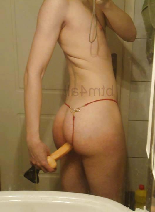 22P 21 years old Btm Gay sissy boy
