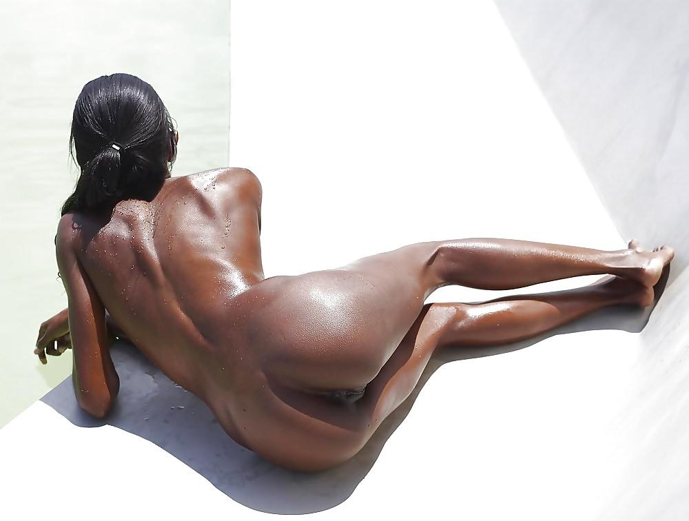 18P Ebony 32