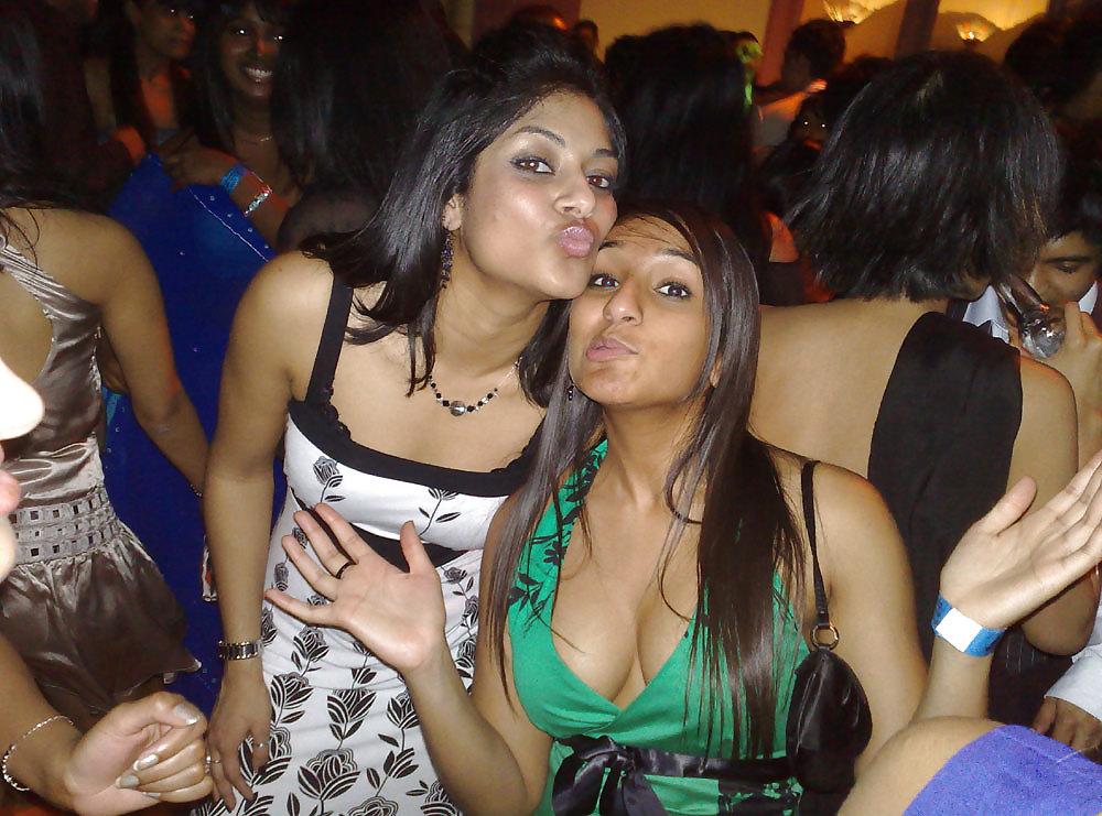 25P Would you want in an indian cumshots?