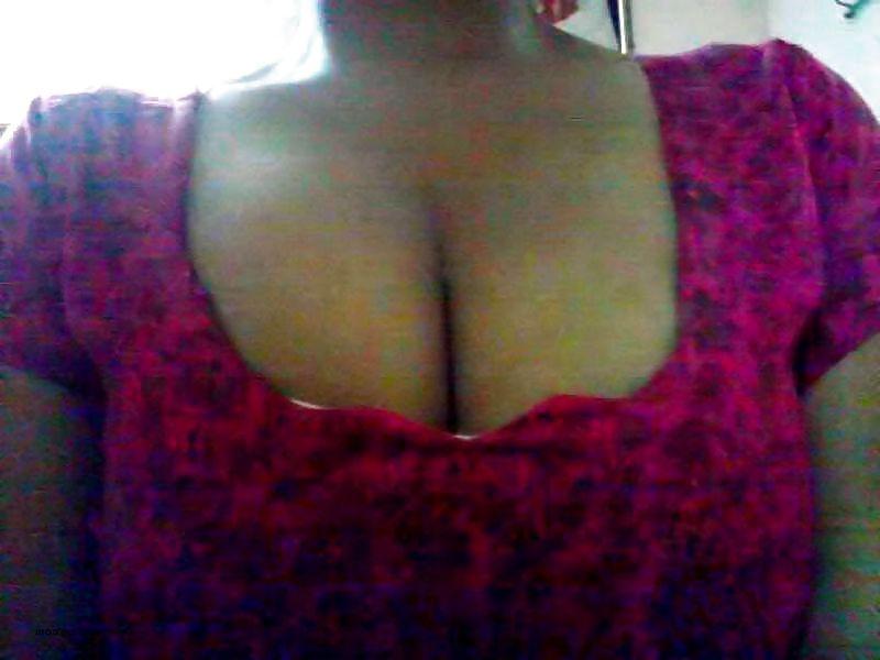 15P Want to press them Or suck them ?? indian bOObs !!