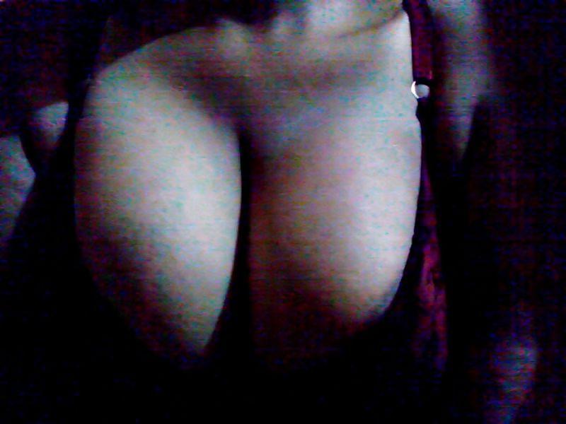 15P Want to press them Or suck them ?? indian bOObs !!