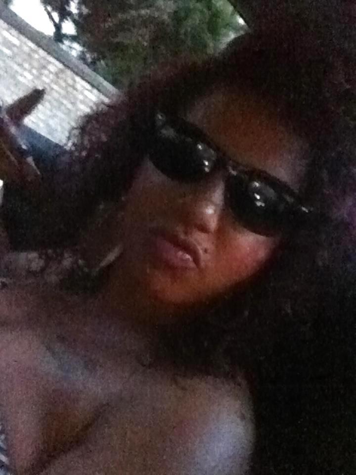 25P Sexy Chubby Ebony Slut UK London