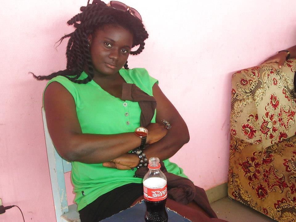 18P Lesbian in cameroun