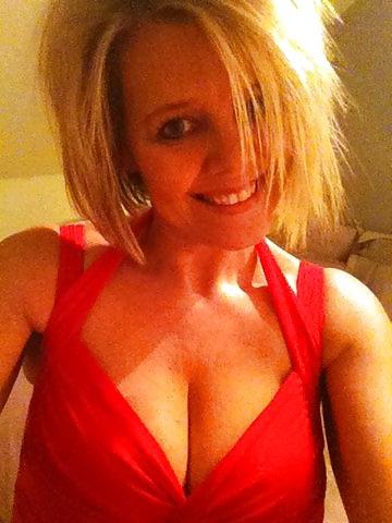 25P MILFS and boobs from POF