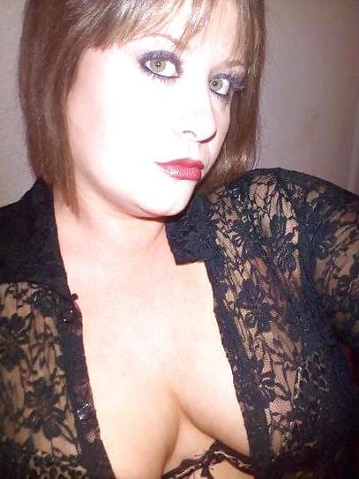25P MILFS and boobs from POF