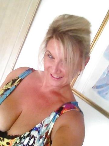 25P MILFS and boobs from POF