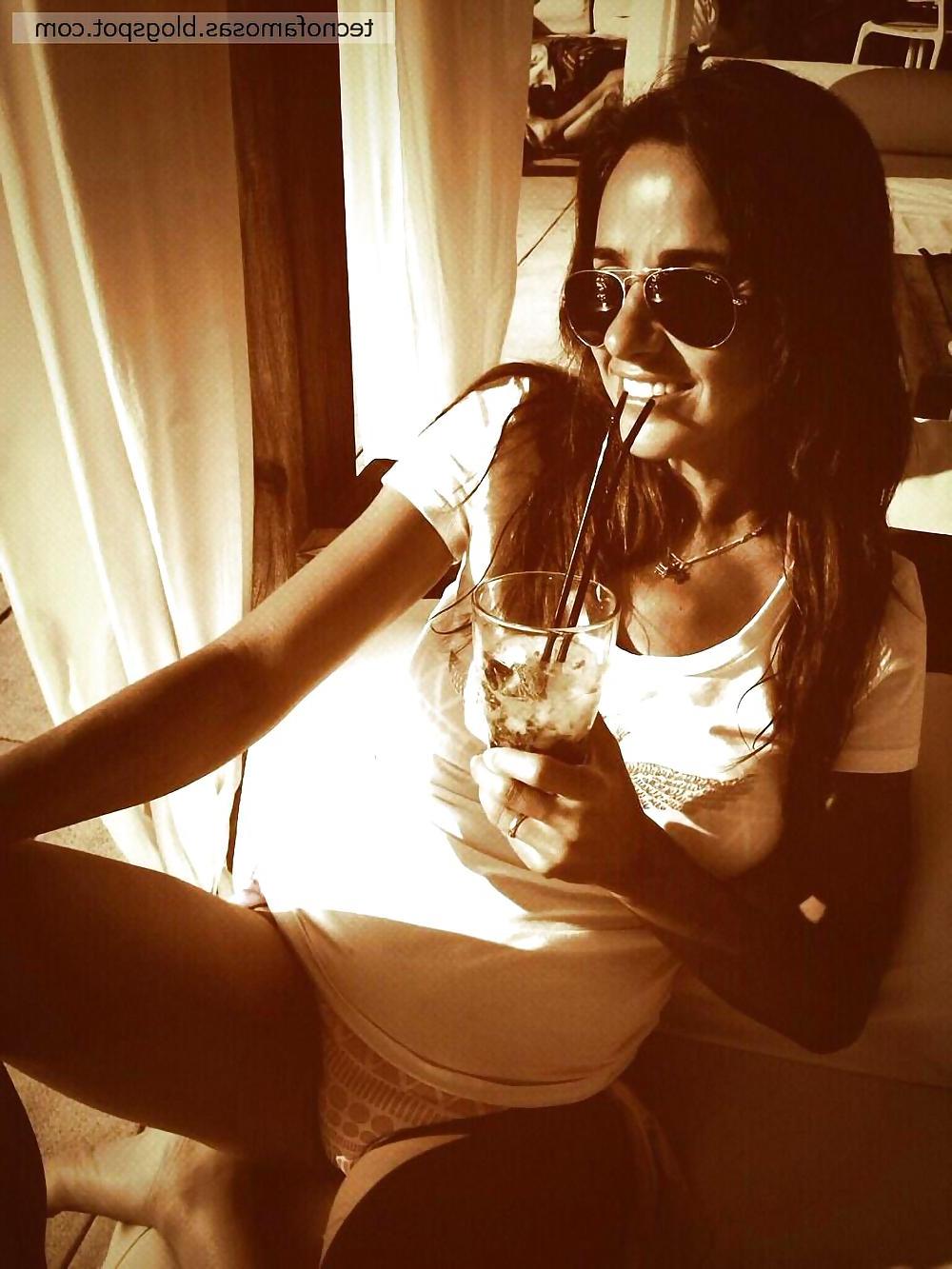 20P Spanish tv babes