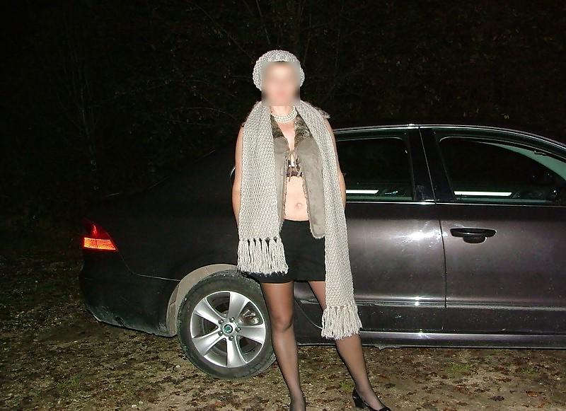 25P Posing sexy for the husband