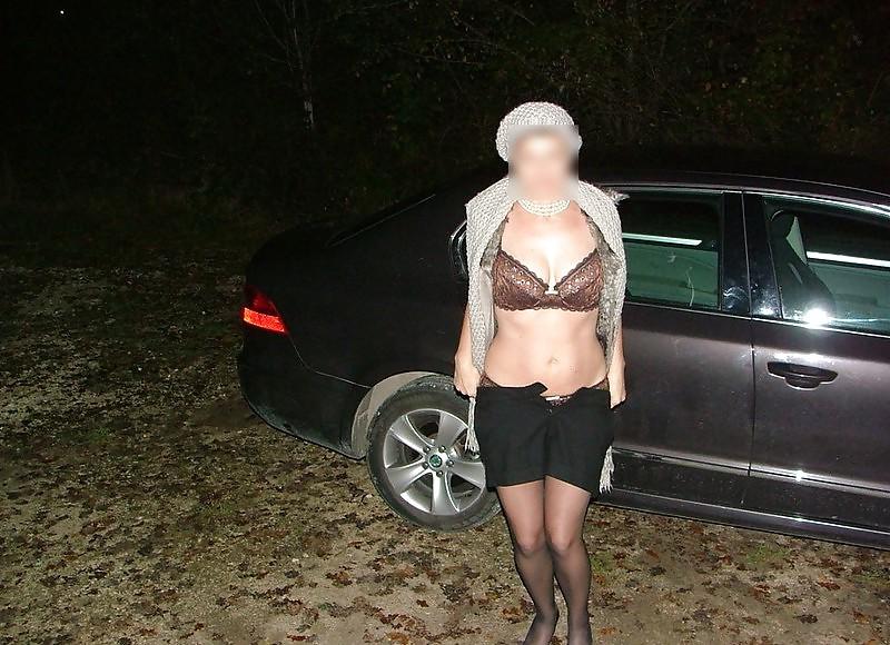 25P Posing sexy for the husband