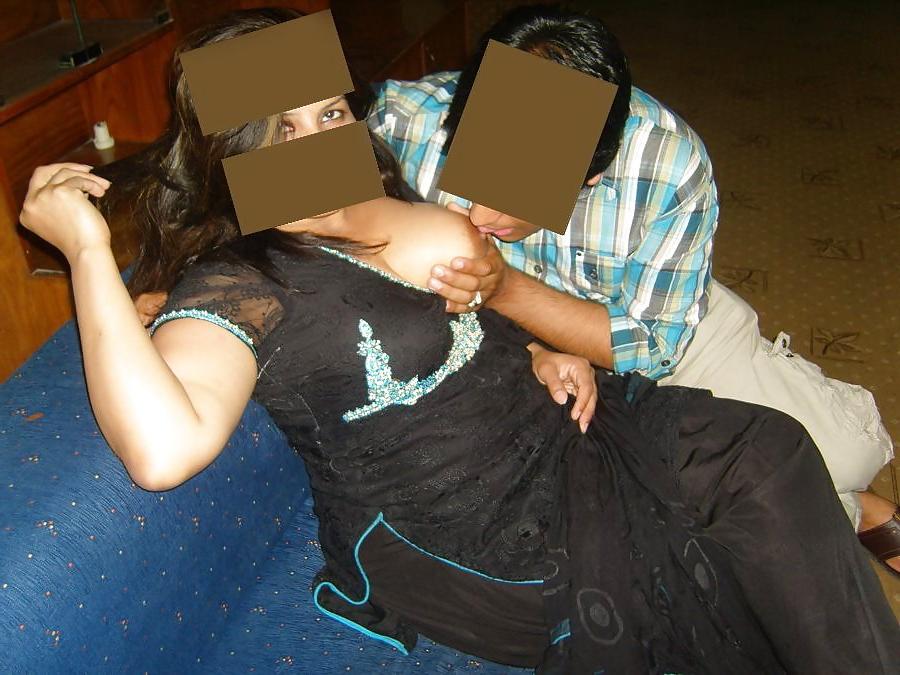 11P I will be enjoy 3some with this couple call me 9958572113