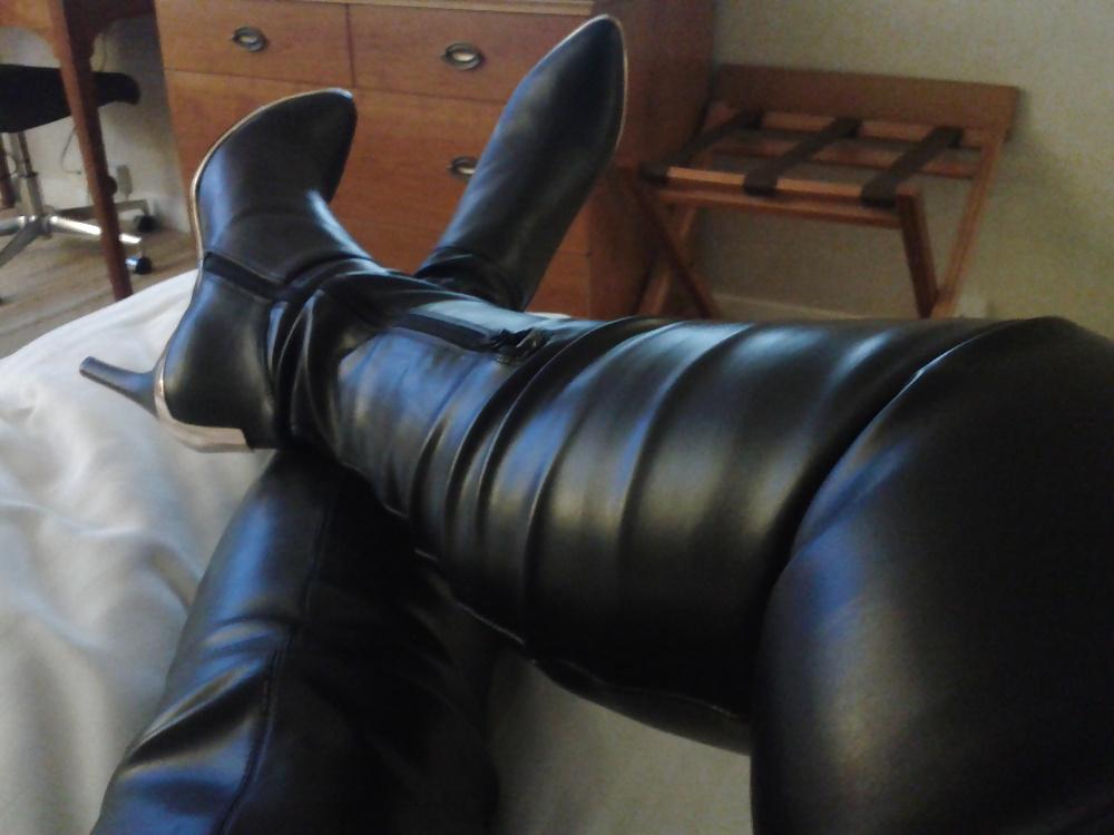 12P New Thigh Boots