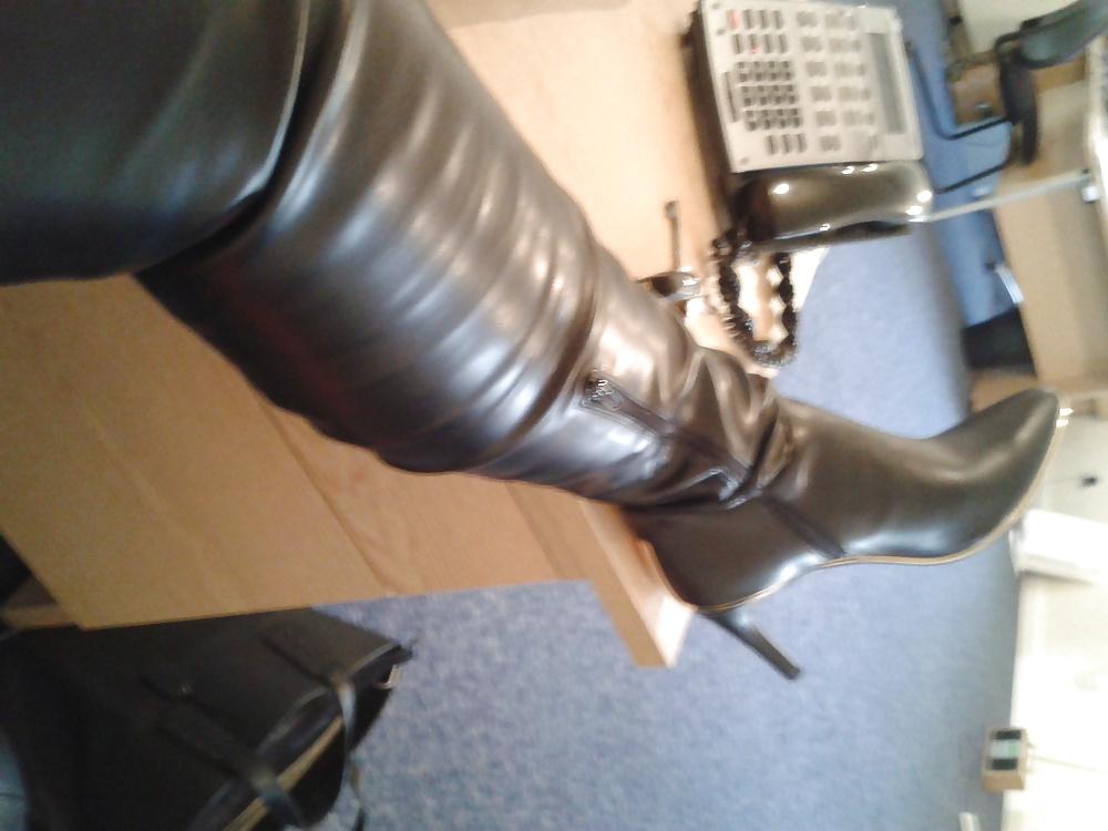 12P New Thigh Boots