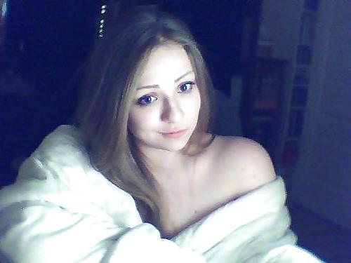 25P Big tit babe Xenia Muller