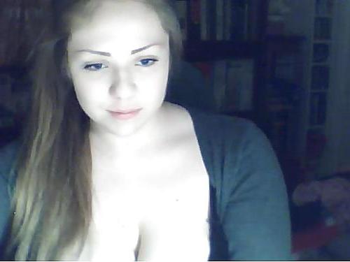 25P Big tit babe Xenia Muller