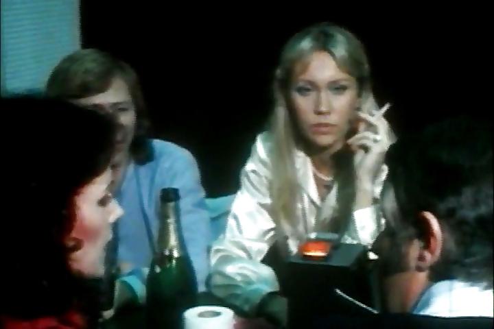 25P The Abba Babes Smoking