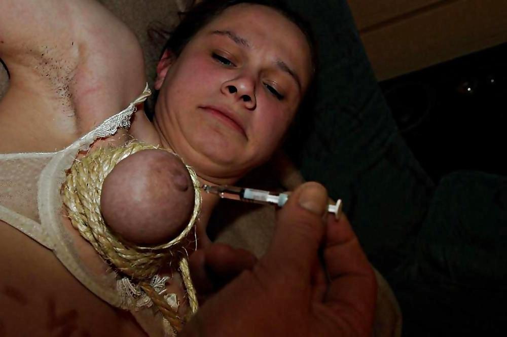 20P Breast bondage