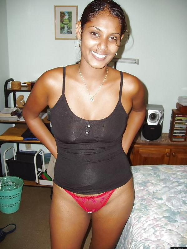 15P Sexy Indian Babes 