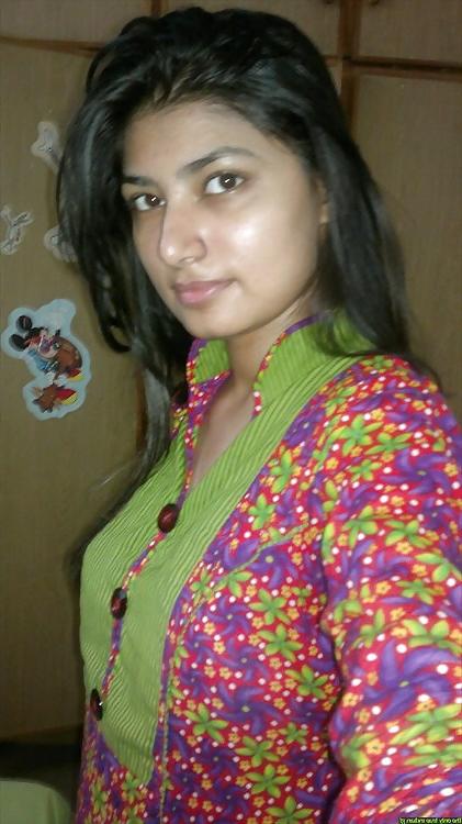 25P INDIAN HOT GIRLS-001