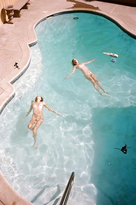 5P Girls and sports - water and underwater sports