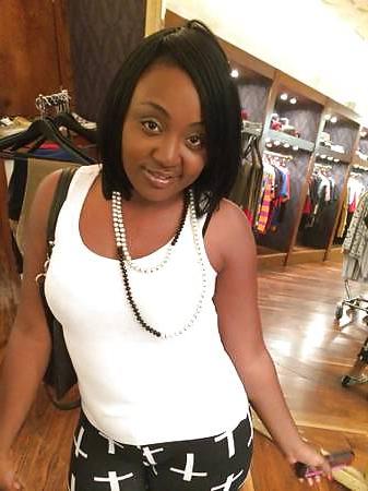 10P Sexy Black MILF