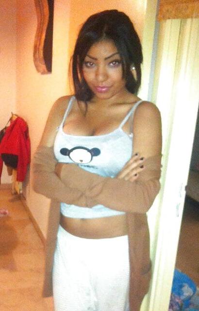 10P Yamina beurette du 94
