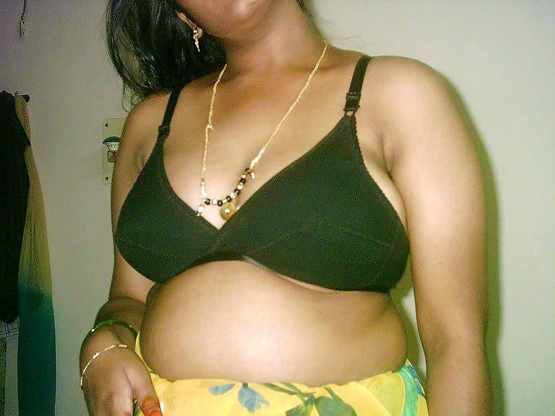 12P Indian Aunties Hot Juicy Boobs