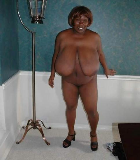 20P SWEET EBONY TITS