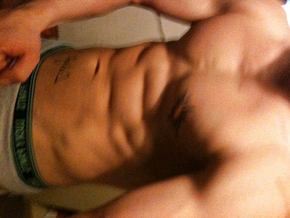 25P All the muscle selfies on my phone