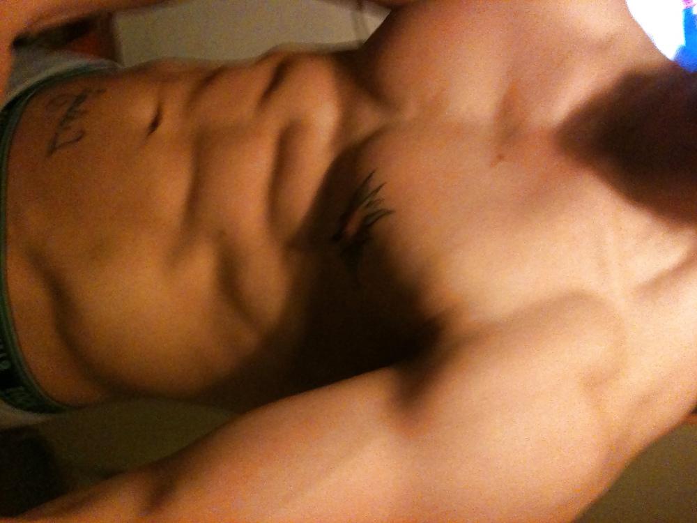 25P All the muscle selfies on my phone