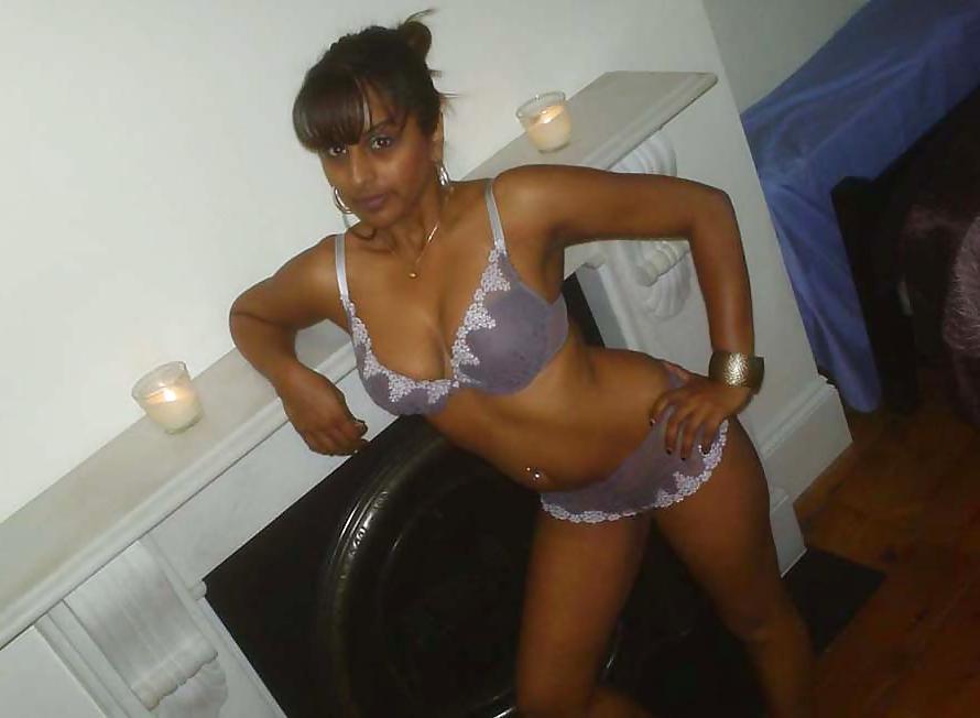 10P Sexy Indian Babes 
