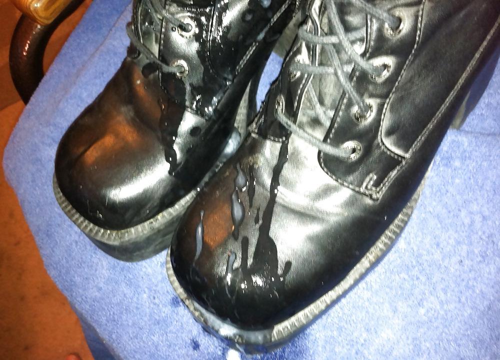 5P Cum On Boots