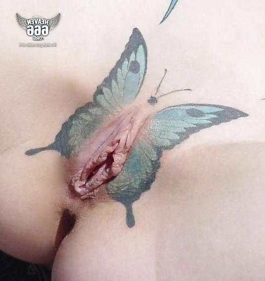15P Crazy tattooed pussy