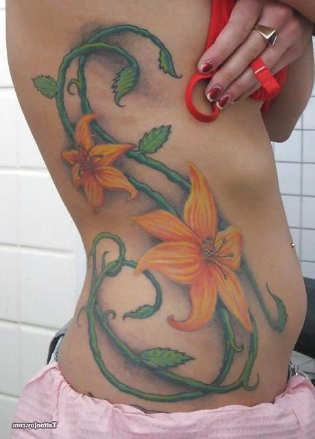 15P Crazy tattooed pussy