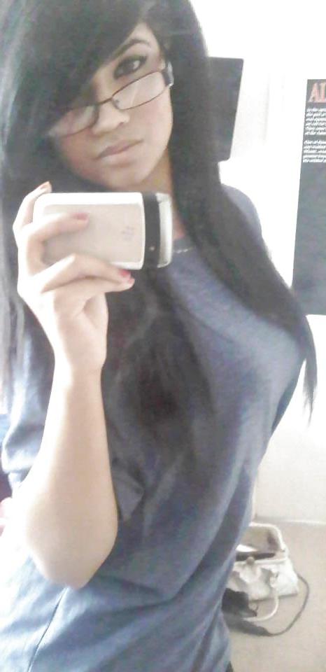 7P Cute Indian girl takes Selfies