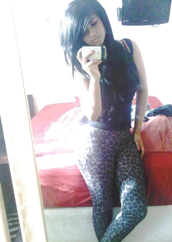 7P Cute Indian girl takes Selfies