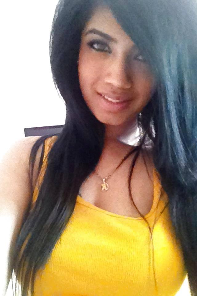 7P Cute Indian girl takes Selfies