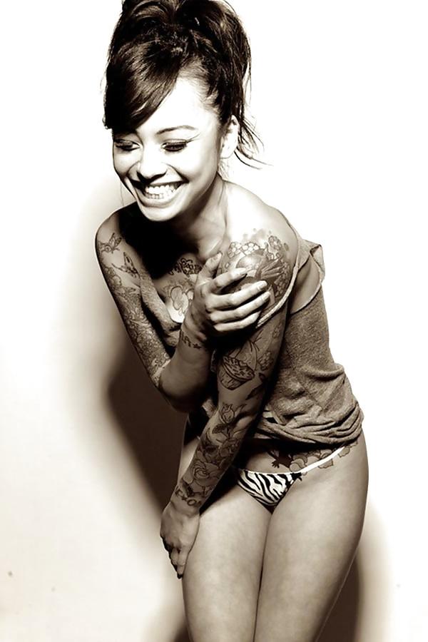 21P Hot tatts, sexy babes !!
