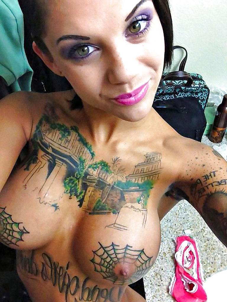 21P Hot tatts, sexy babes !!